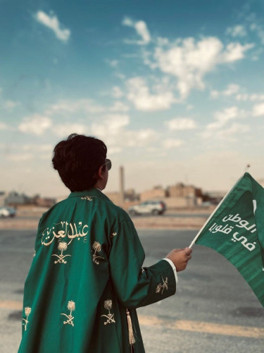 دقله ولادي مطرزه بسيفين ونخله