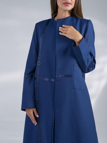 عباية بليزر زرقاء الجاكار