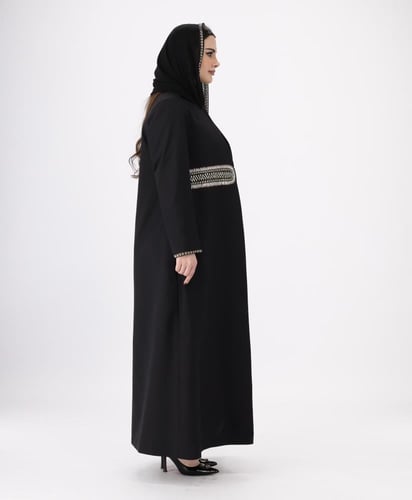 Signature by MLMS عباية بليزر اسود مع تطريز تراثي