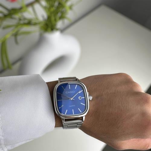 ساعة كاسيو ازرق