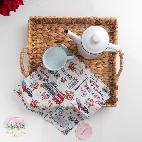 0866 صينية خوص مربعة بمسكة (عدة أحجام)