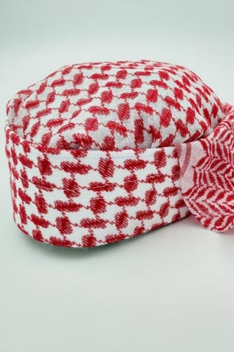 عمة اماراتية ولادي - أحمر وأبيض