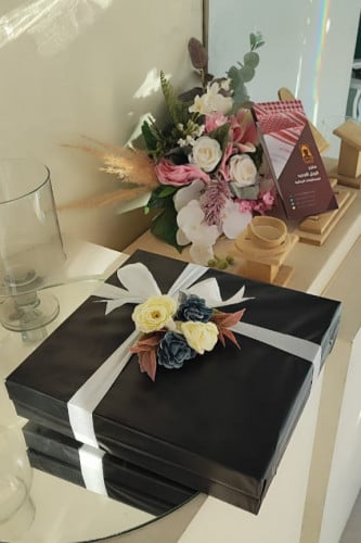 تغليف هدية بالورق منفرد 1