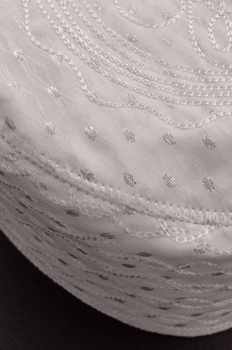 طاقية قصب منقط فضي