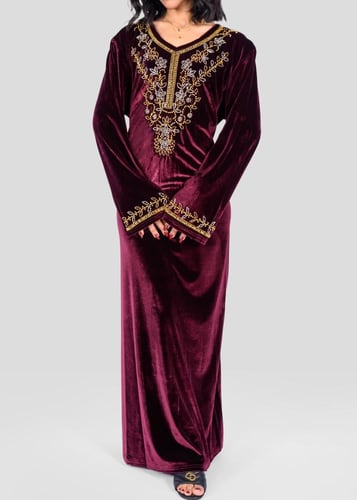 جلابية مخمل نسائي بتطريز امامي