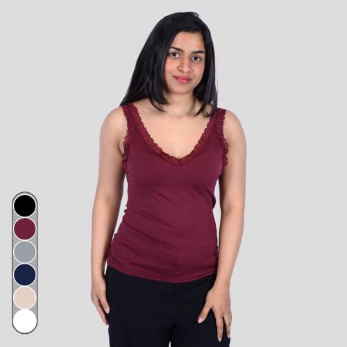 بلوزة نسائية صيفية بتطريز خفيف