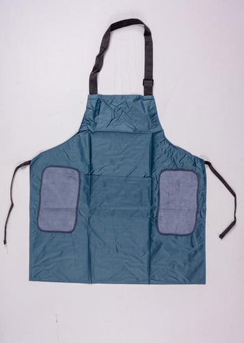 مريلة نسائية بجيوب