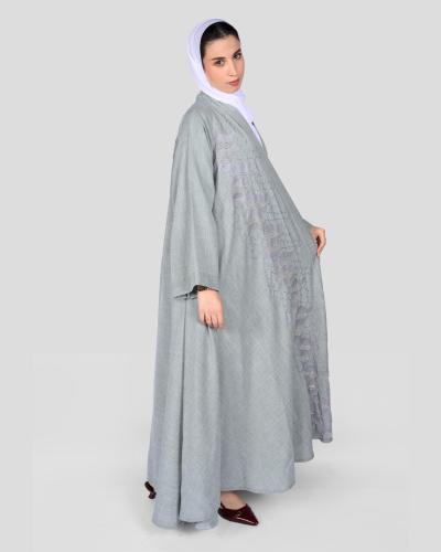 عباية نسائية بتصميم مفتوح