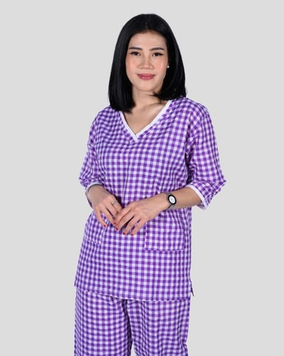 زي عاملة منزلية بلون بنفسجي كاروهات