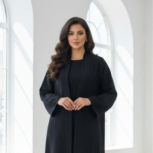عباية نسائية مطرزه بالنقش الاسود