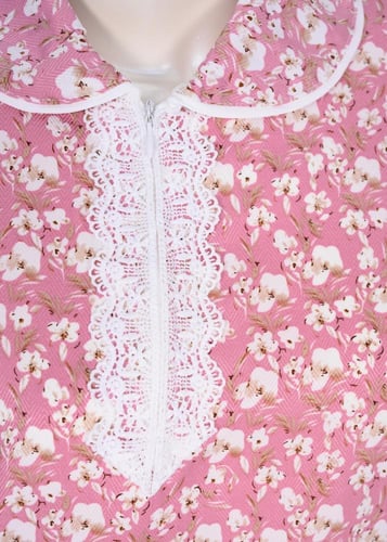 يونيفورم عاملات ببلوزة وبنطلون مشجر