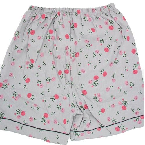 بجامة نسائية مع شورت