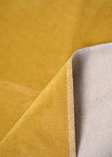 طقم سجادة صلاة مخمل مع مصحف مغلف