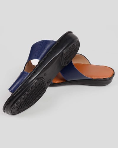 نعال رجالي مخيط