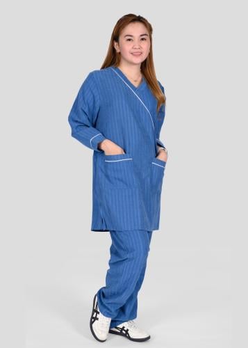 زي عاملات باكمام طويلة