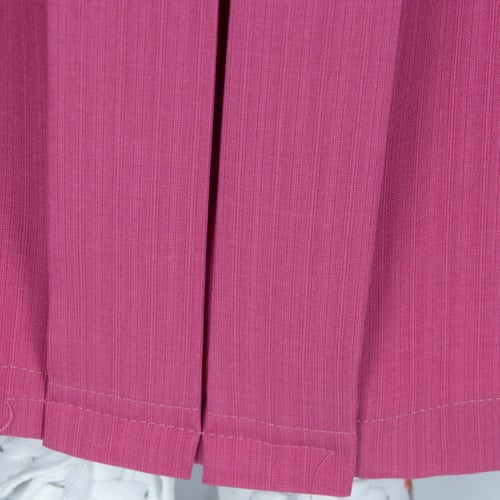 مريول مدرسي أبتدائي بلون وردي فاتح مخطط من كنزي