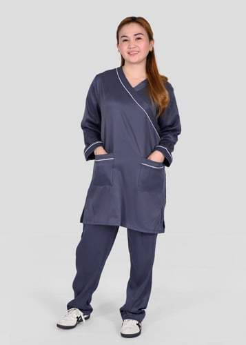 زي عاملات بجيوب امامية