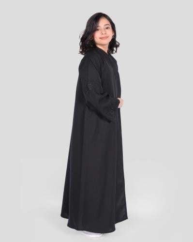 عباية بناتي