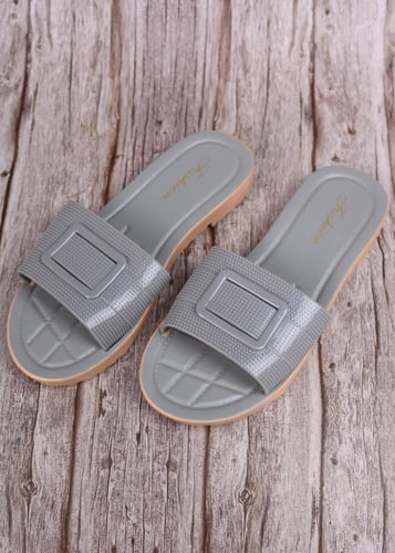 نعال نسائي مبطن مريح