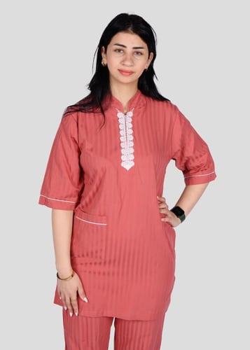 طقم عاملات نسائي قطني