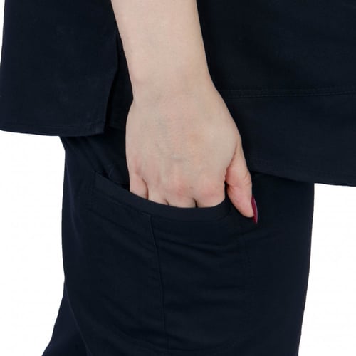 زي طبي نسائي لون أسود