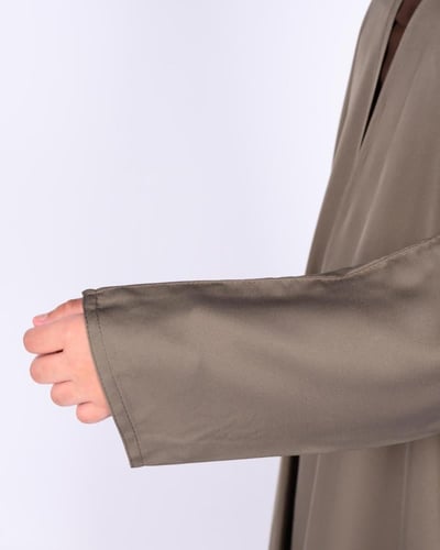 عباية حريرية ملونة للبنات بتصميم مفتوح