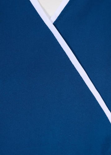 ملابس عاملات كشميري بياقة V