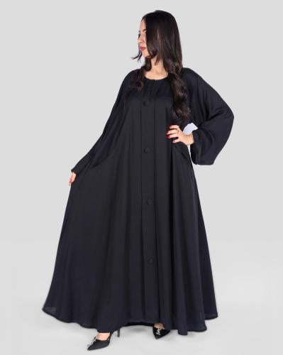 عباية سوداء بأزرار أمامية وجيوب جانبية