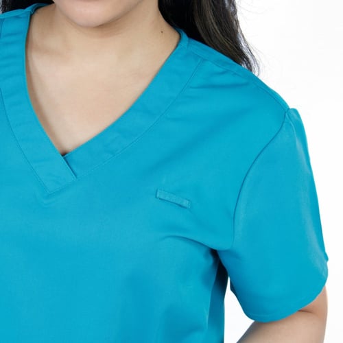 زي طبي للنساء لون تيفاني