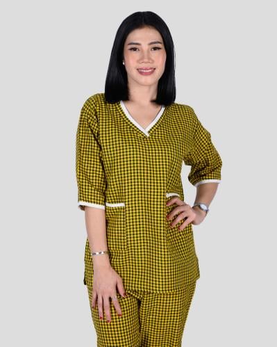 زي عاملة منزلية برقبة وسيعة كاروهات