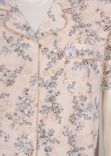 طقم نوم نسائي بنقشة زهور كلاسيكية فاخرة