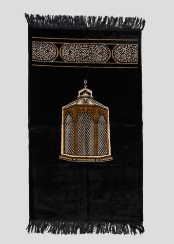 سجادة صلاة مخمل أسود بنقشة مقام إبراهيم