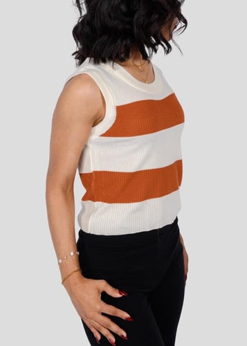 تيشيرت نسائي بدون اكمام