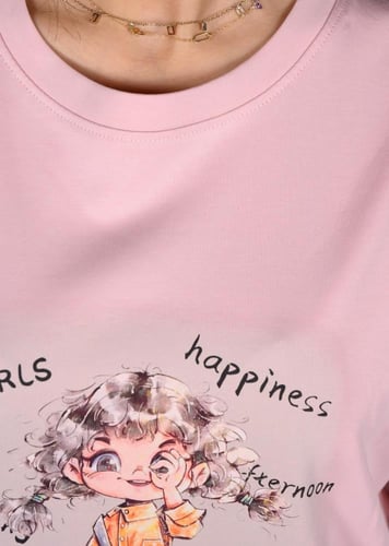 تيشيرت نسائي بخامة مريحة