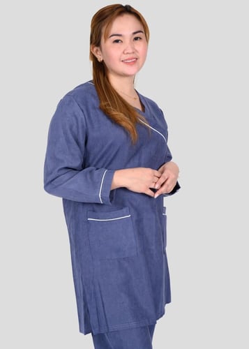 زي عاملات بجيوب امامية