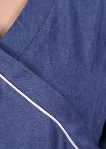 زي عاملات بجيوب امامية