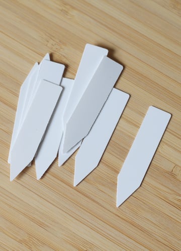 علامات تشتيل صغيرة - 50 قطعة - Plastic Plant Tags