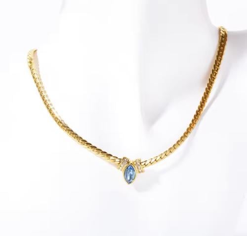 A necklace made of stainless steel resistant to rust plated with gold