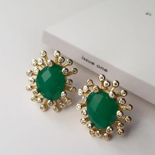 Gold-plated ear ring decorated with natural stones...