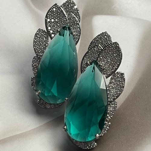 Delicate and elegant earrings, these earrings feat...