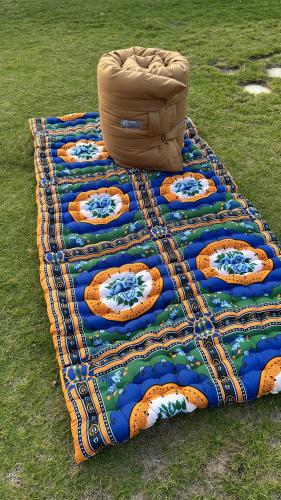 تنزاني مطرحة تراثيه الاسطوانة اللون الازرق