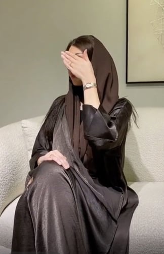 A114 عباية حرير مغسول