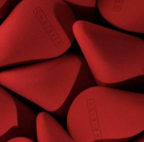 ONE/SIZE Turn Up The Base Infinity Beauty Sponge