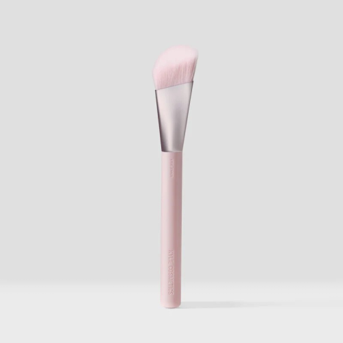 Kylie Cosmetics Skin Tint Brush 03