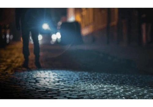 شاومي كشاف طوارى مع أداة تحطيم زجاج وقاطع حزام الم...