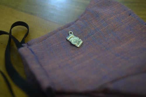 اضافة اكسسوار معدني للكمامة