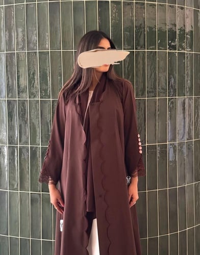 عبايه بني