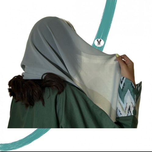 عبايه ملونه