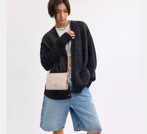 حقيبة ميني كروس بودي من كوتش