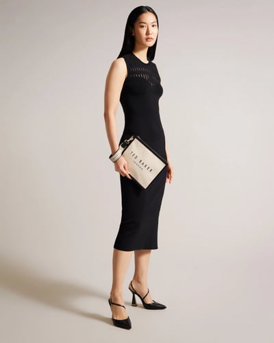 باوتش باللون الابيض من تيد بيكر